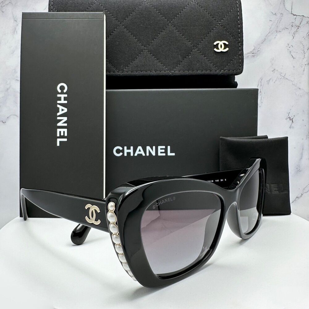 New CHANEL Sunglasses - Picture 5 of 16